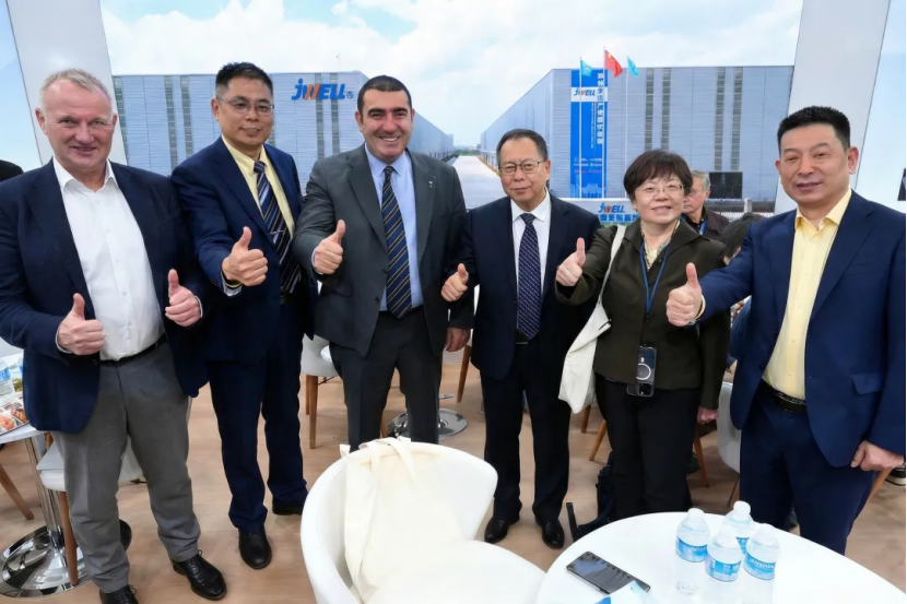 The Presidents of The Turkish And Chinese Plastics Associations Visit Together, And Jwell Machinery Shines at The Eurasia packaging Fair