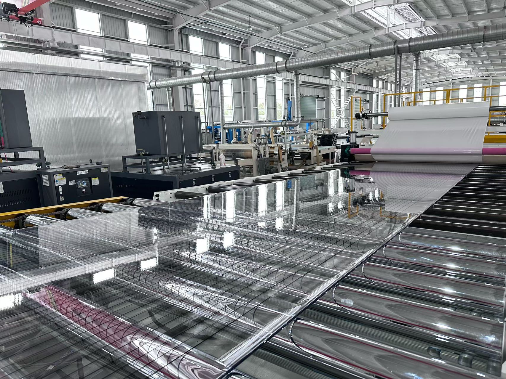 Jwell PC Hollow Plate/U Shaped/U Locked Plate Extruder Machine Plastic Hollow Plate Extrusion Machine